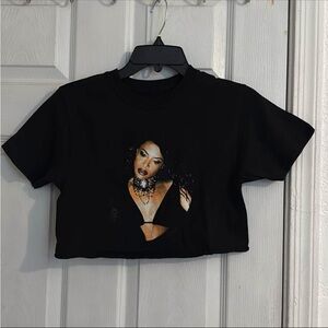 Aaliyah Black Graphic Crop Top